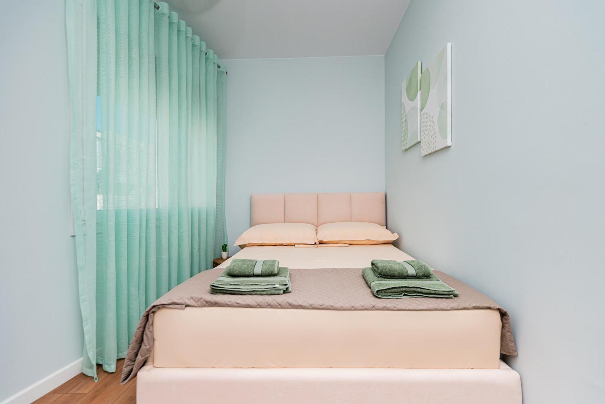 Vivi'S Seaside Apartment Durres Ngoại thất bức ảnh