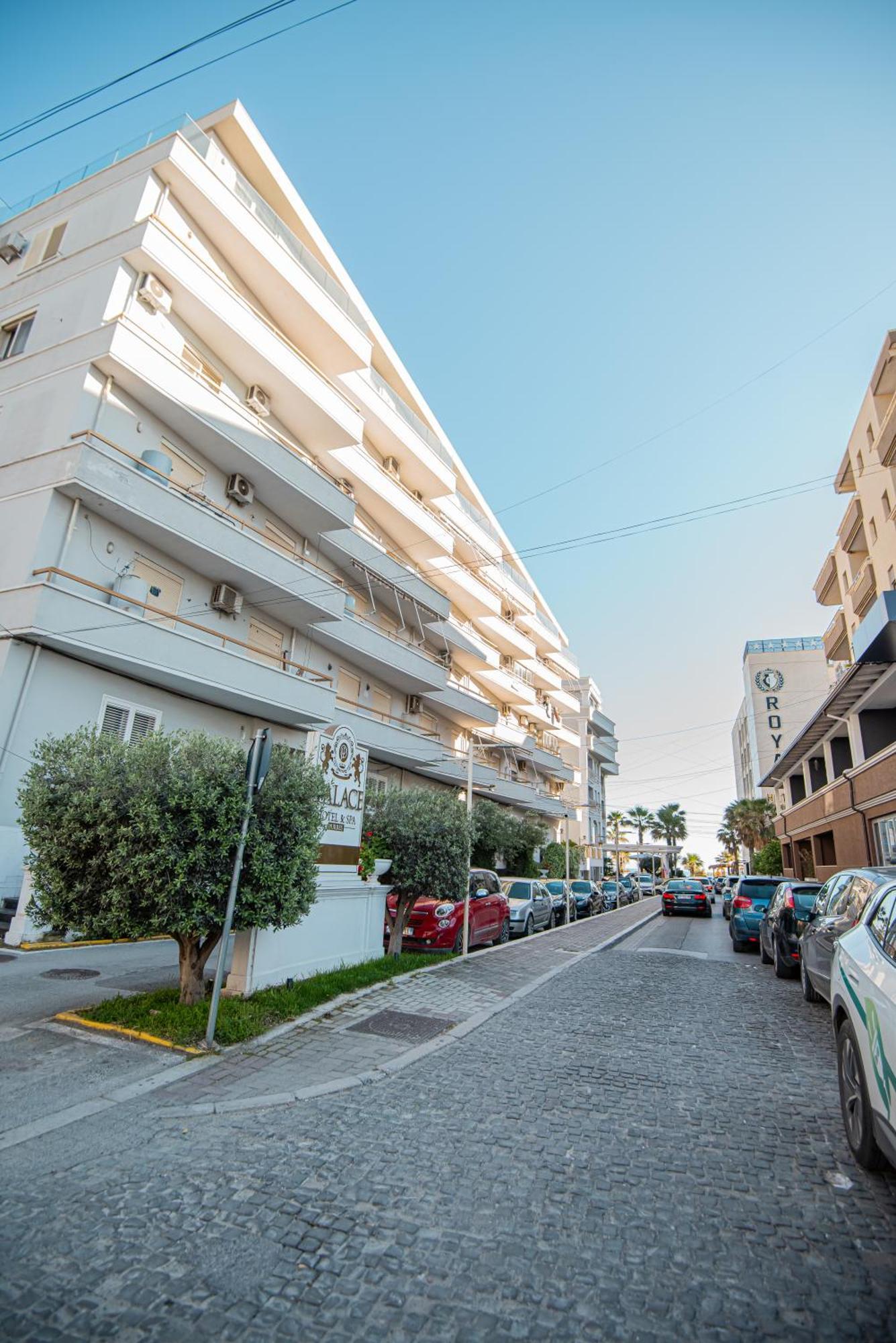 Vivi'S Seaside Apartment Durres Ngoại thất bức ảnh